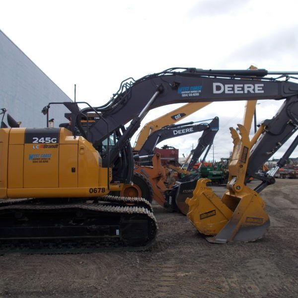 2015 JOHN DEERE 245G